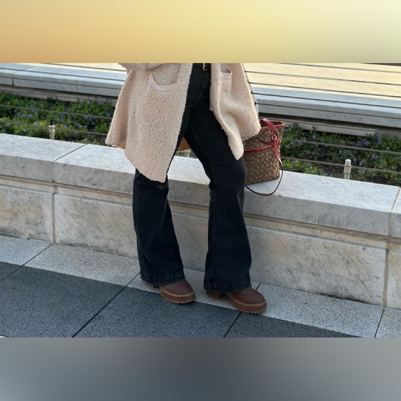 Meet your Posher, Ashley - Picture 2 of 3